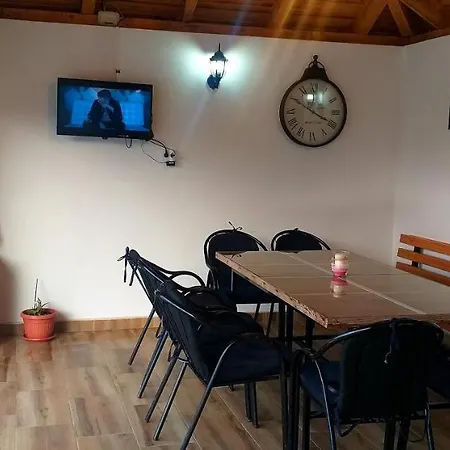 Perla * Μόσταρ