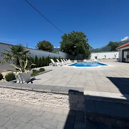 Perla Villa