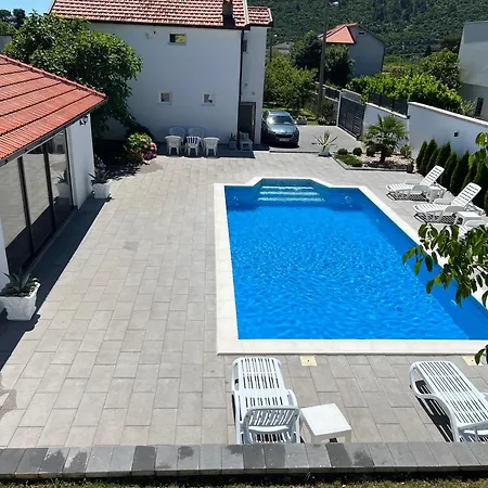 Villa Perla