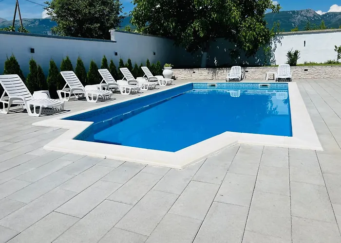 Perla * 莫斯塔尔